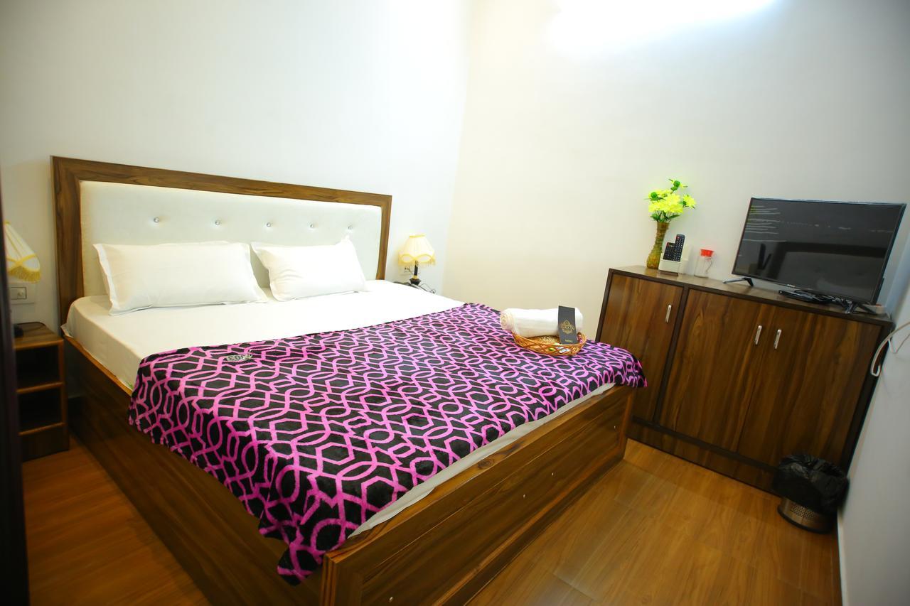 Osakataj Hotell Agra  Exteriör bild
