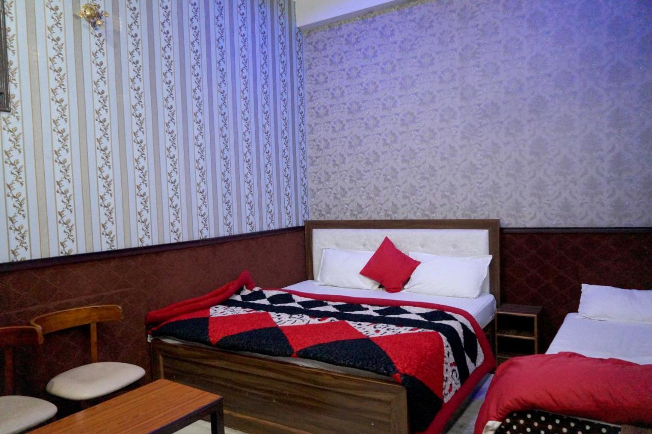Osakataj Hotell Agra  Exteriör bild